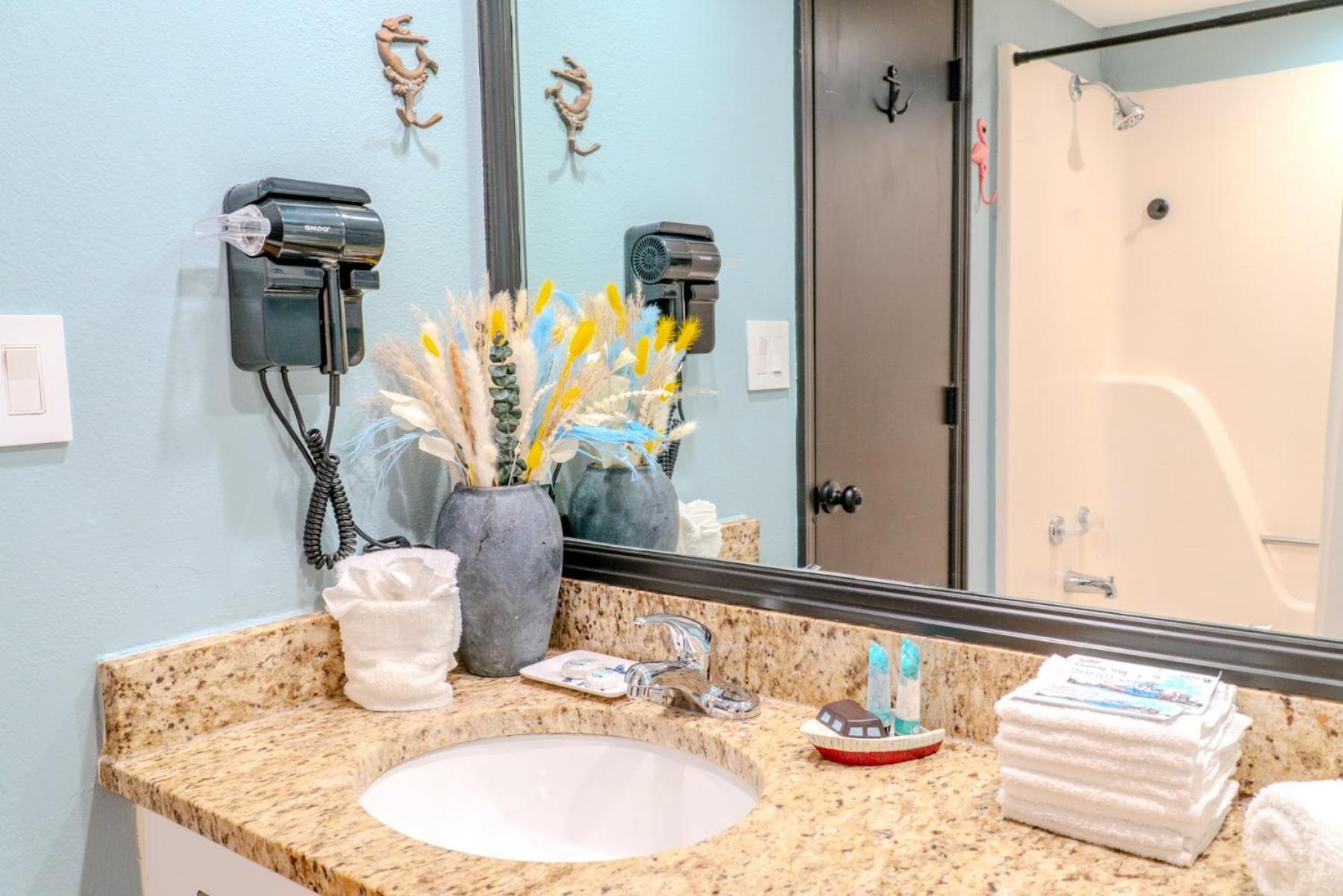 Beautiful Ocean Front Double Queen Suite - Sea Mist Resort 20905 - Perfect For 2-4 Guests! Myrtle Beach Exterior photo